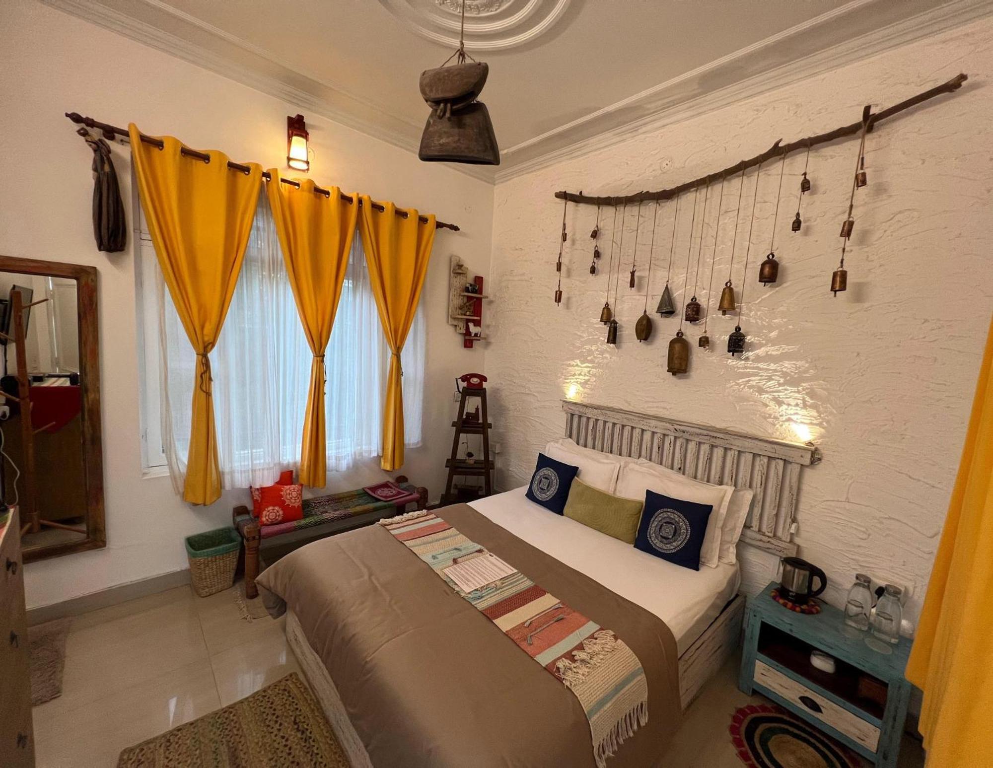 Parvatah Villa Bir  Exterior photo
